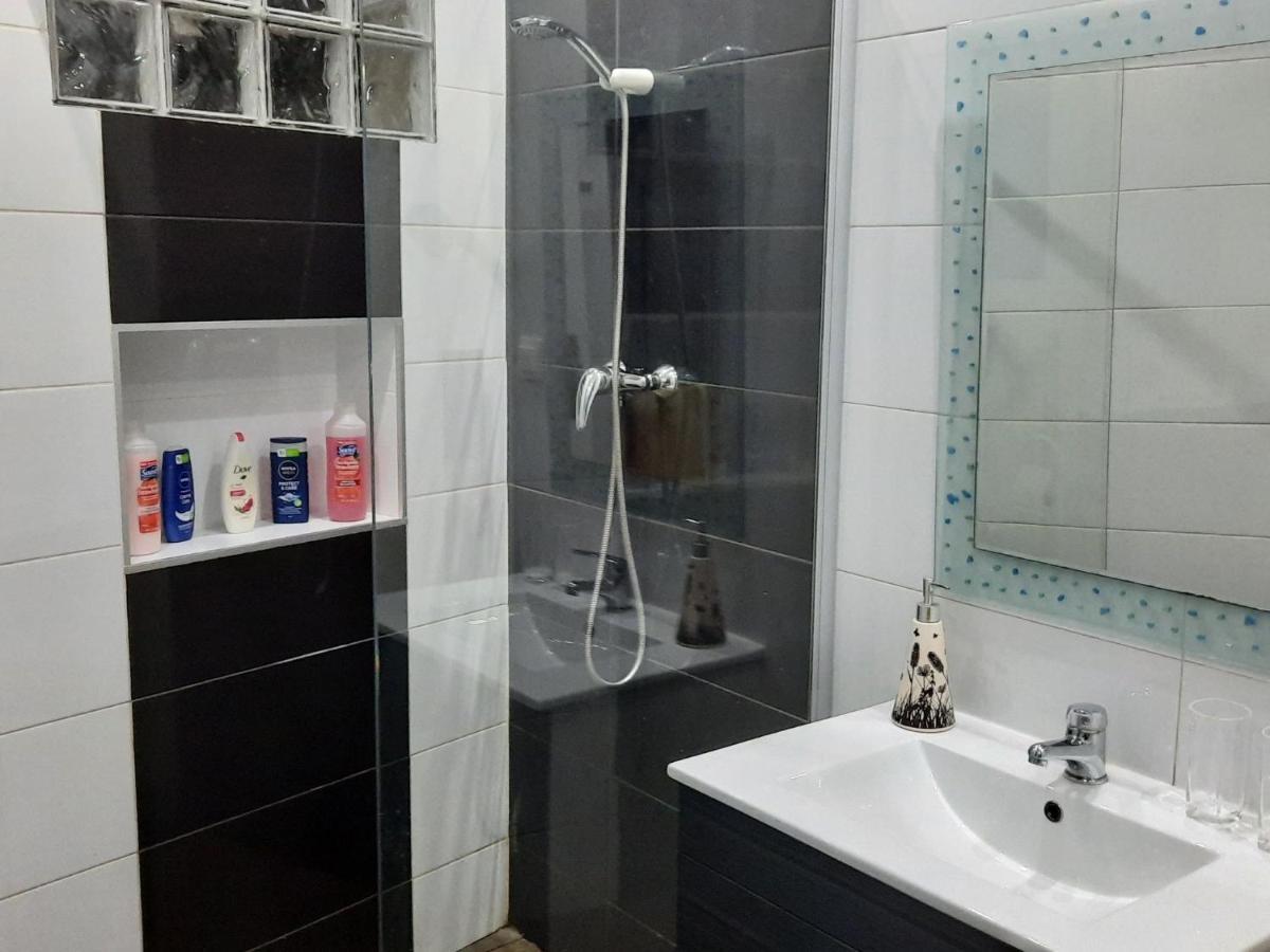 Mar House Apartments Прая Екстериор снимка